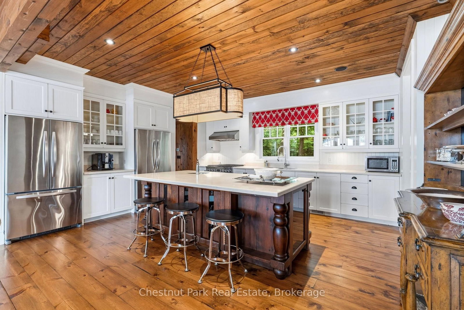 1037 Hamill Road • Muskoka Lakes, ON photo 16