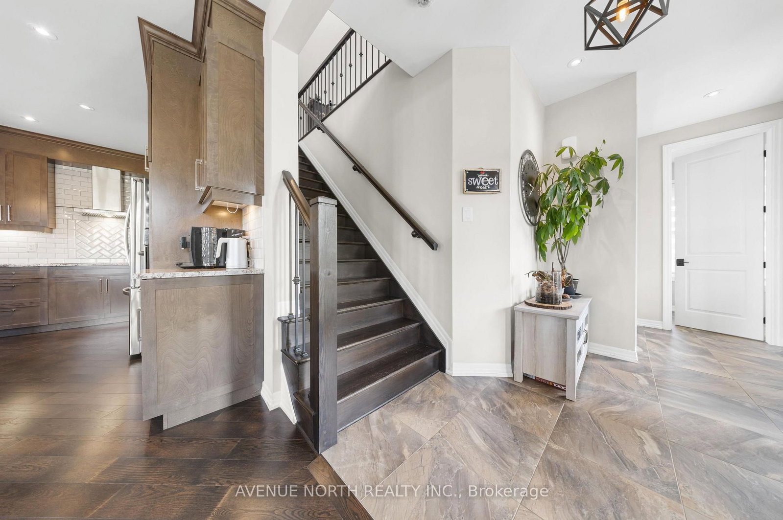 120 Mandalay Street • Ottawa, ON photo 17