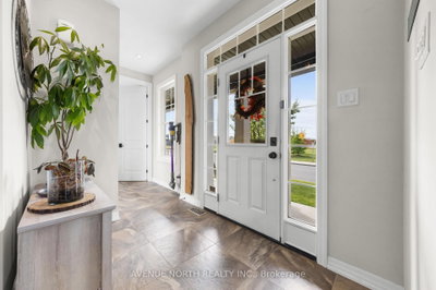 120 Mandalay Street • Ottawa, ON photo 4