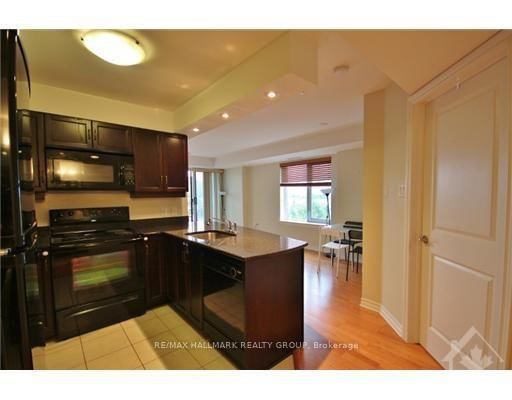 407-314 Central Park Dr, Ottawa, view 4