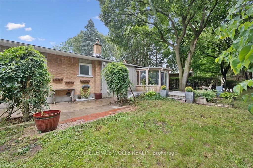 100 Forest Hill Drive • Kitchener, ON photo 35