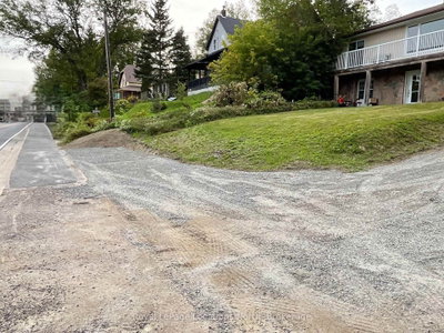 143 Ryerson Crescent • Burk's Falls, ON photo 5