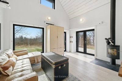 2175 County Road 7 • Prince Edward County, ON photo 8