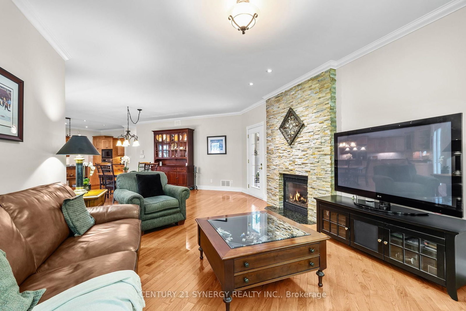 5732 Queenscourt Crescent • Ottawa, ON photo 22