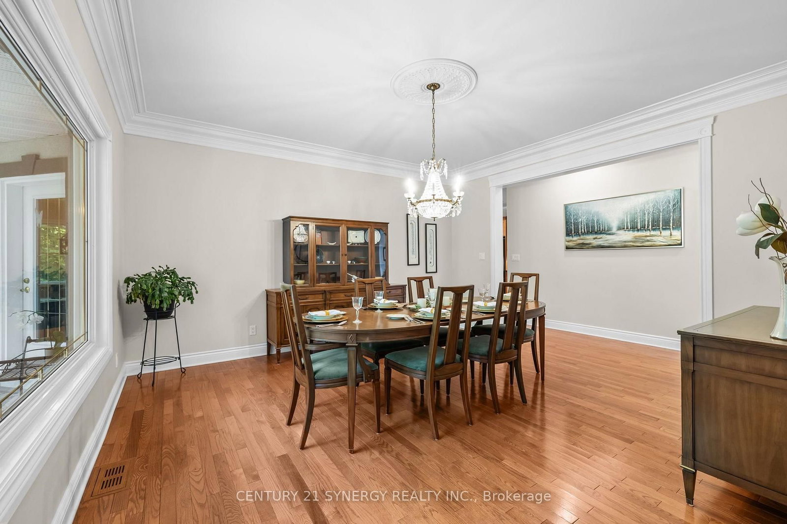 5732 Queenscourt Crescent • Ottawa, ON photo 27