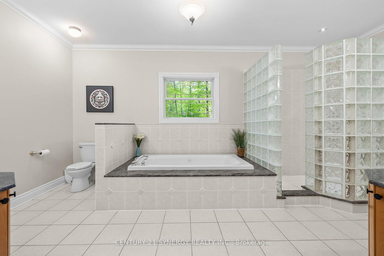 5732 Queenscourt Crescent • Ottawa, ON photo 32