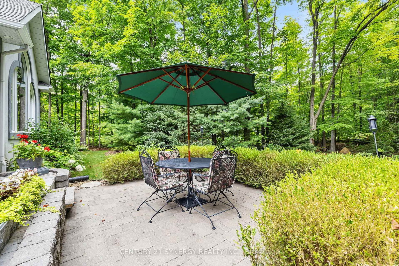5732 Queenscourt Crescent • Ottawa, ON photo 43