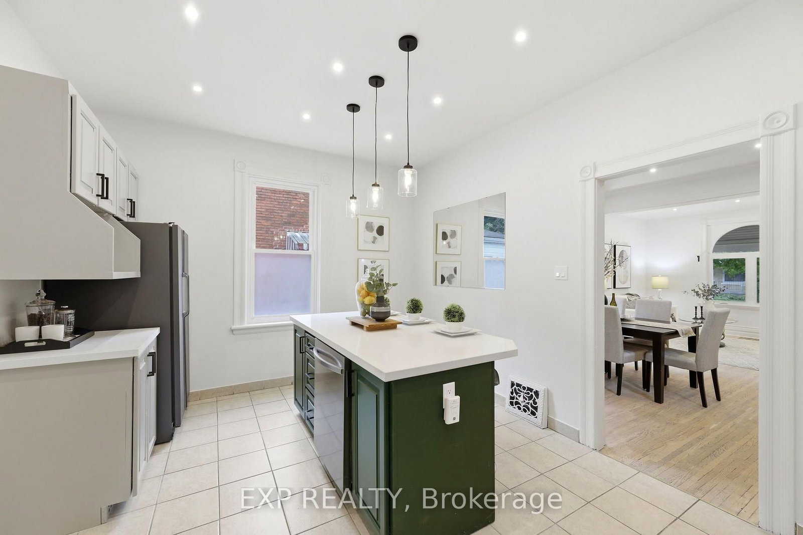 22 Hyatt Avenue • London East, ON photo 7