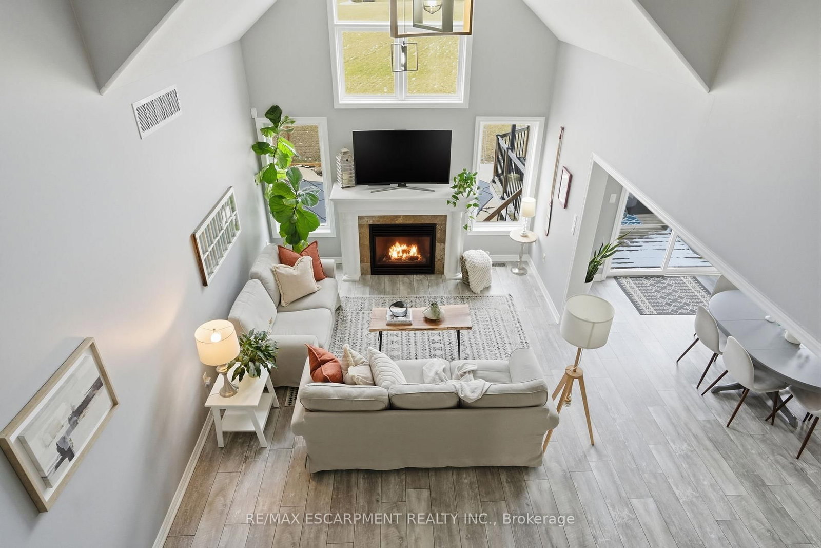 160 Festival Way • Hamilton, ON photo 16