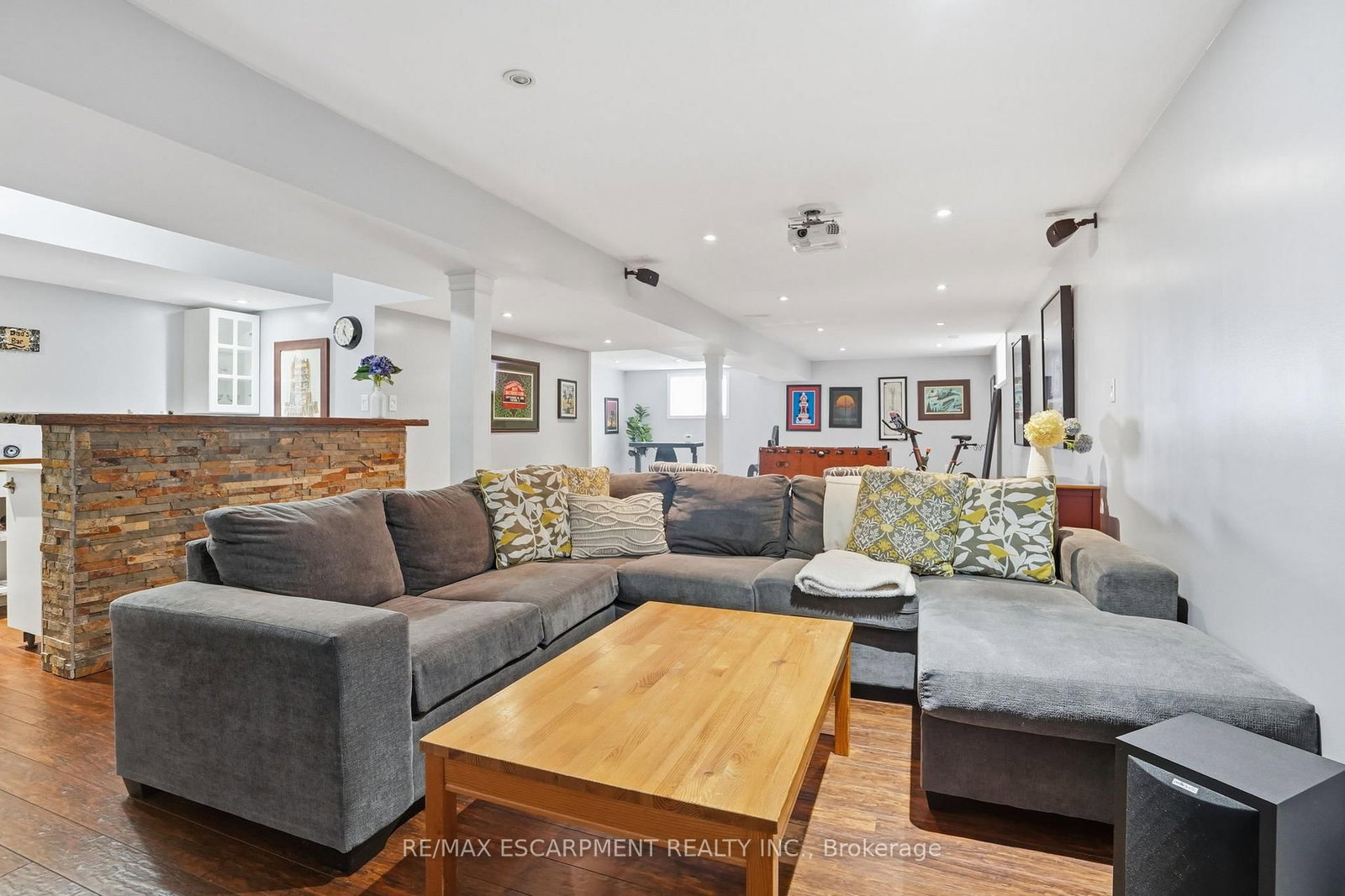 160 Festival Way • Hamilton, ON photo 36