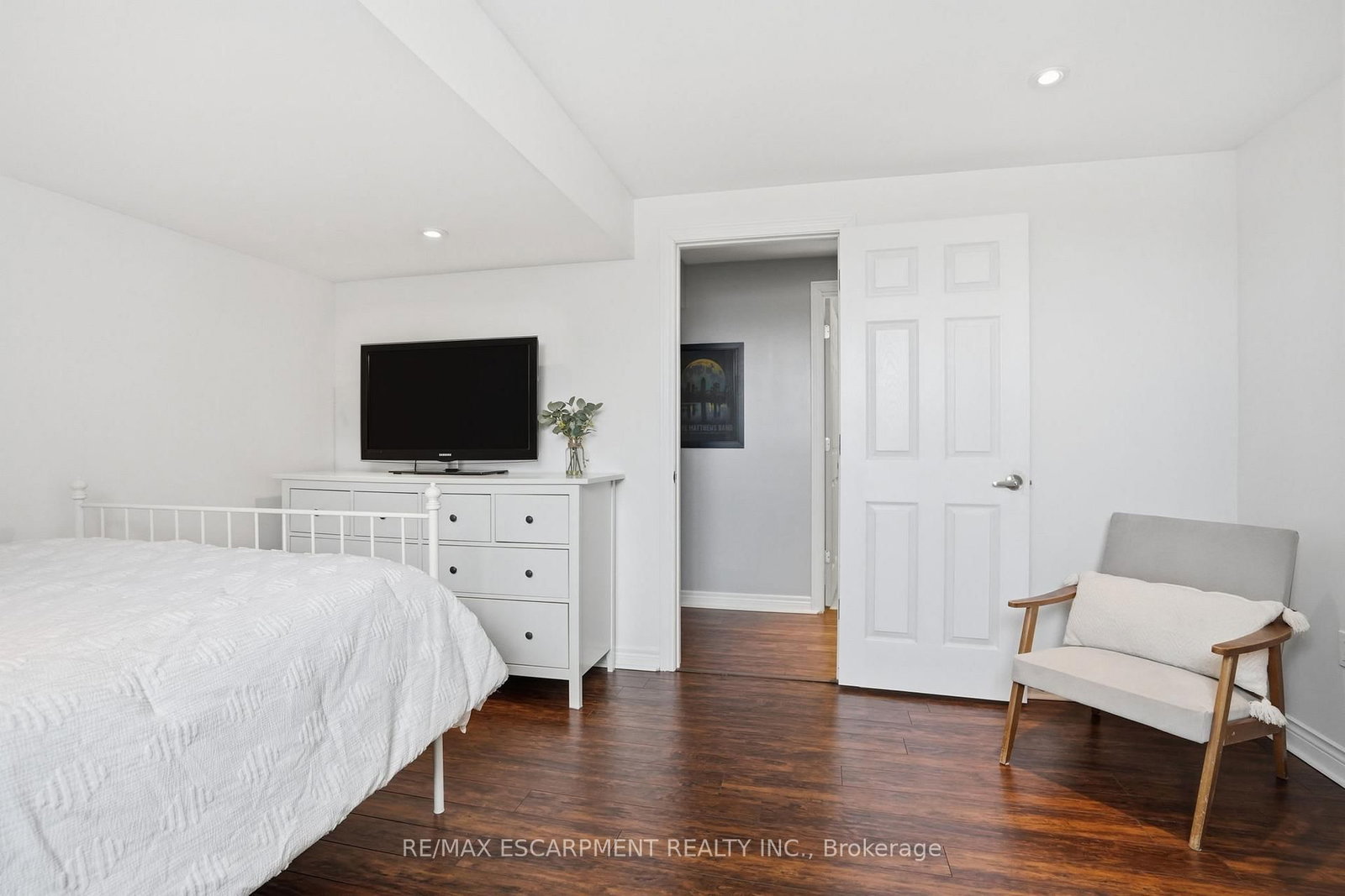 160 Festival Way • Hamilton, ON photo 42
