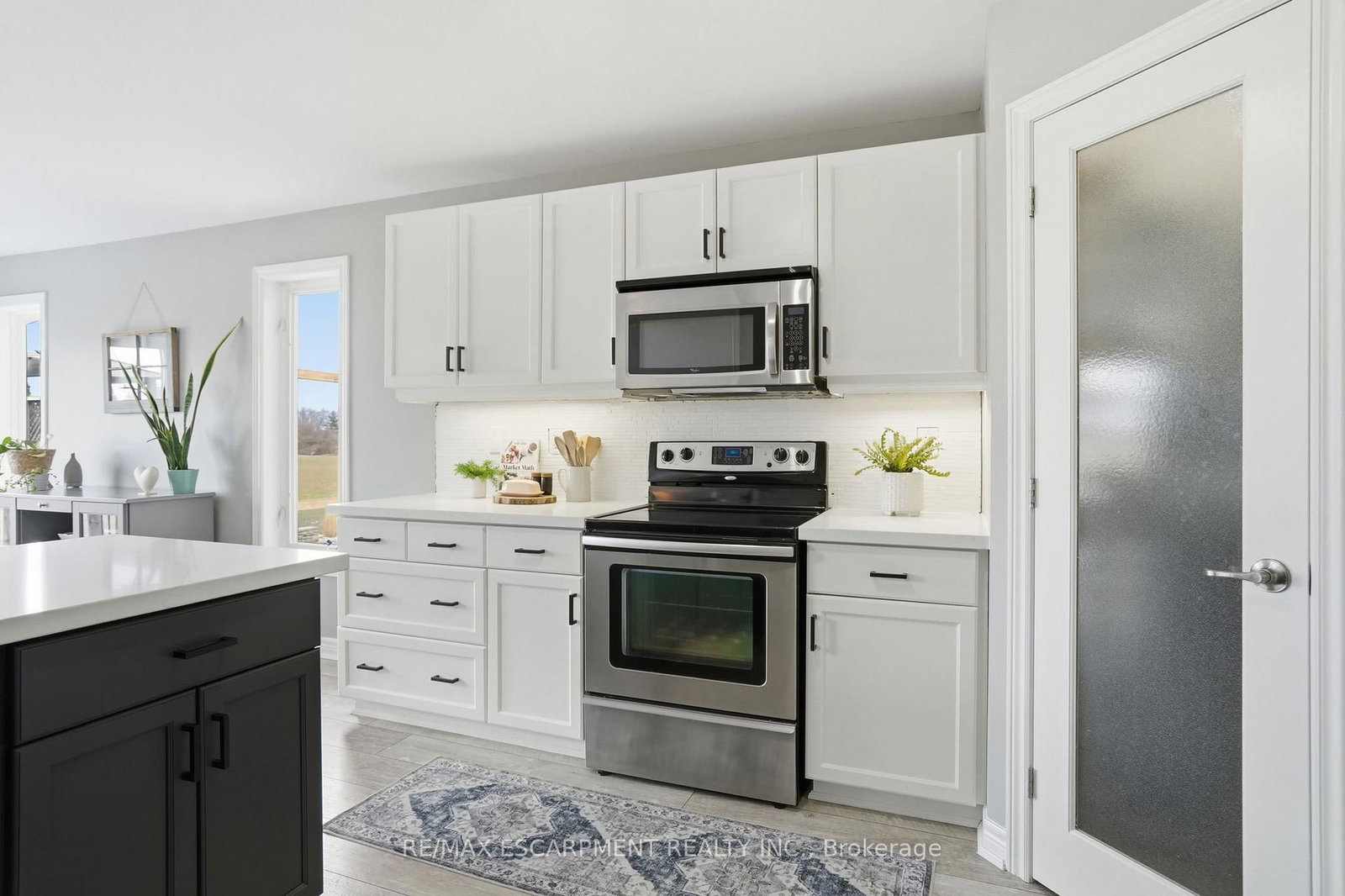 160 Festival Way • Hamilton, ON photo 9