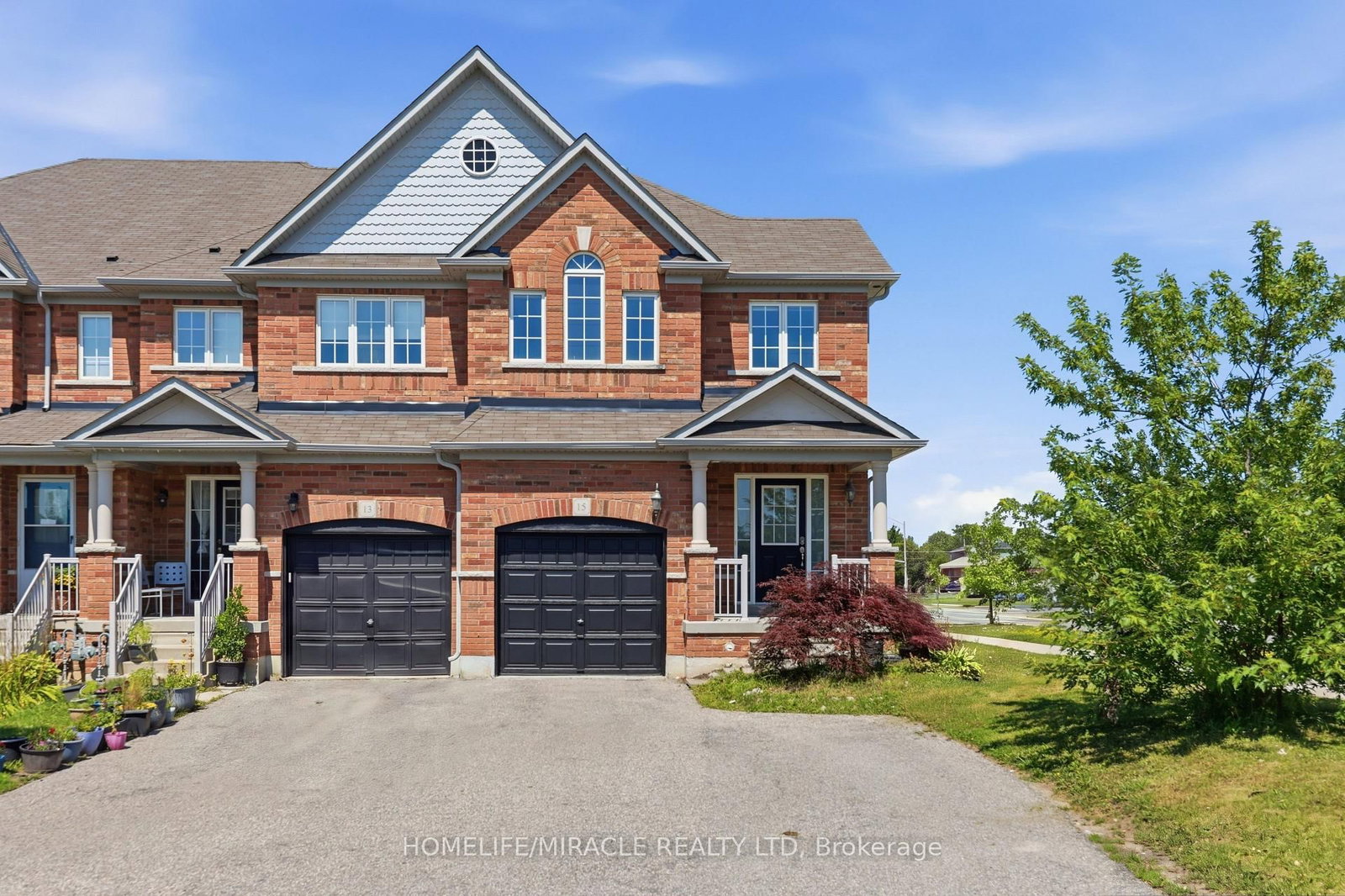 15 Mcphail Place • Hamilton, ON photo 1