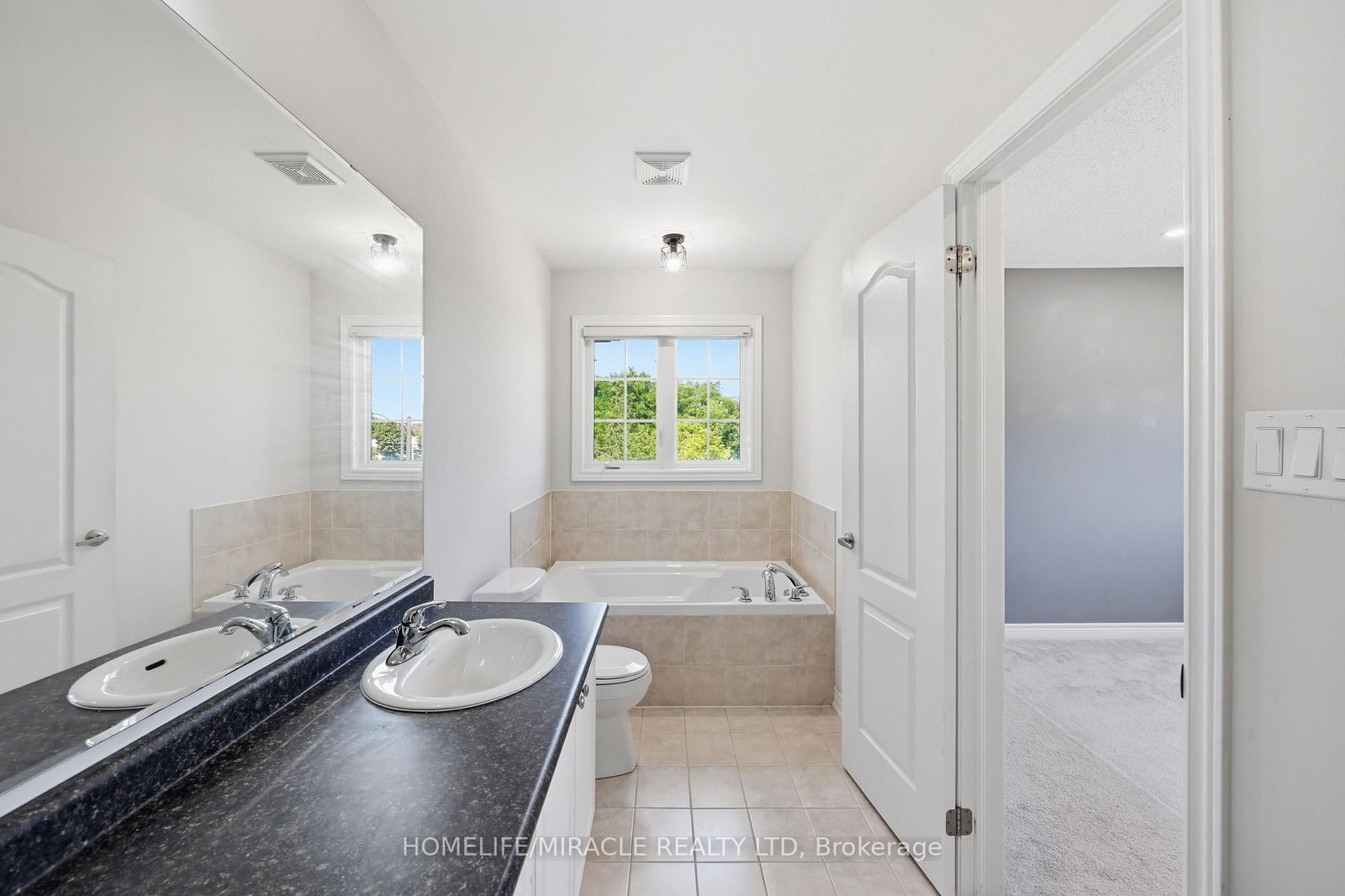 15 Mcphail Place • Hamilton, ON photo 36