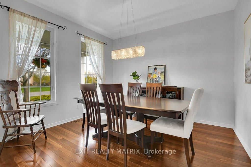 6949 Mary Anne Drive • Ottawa, ON photo 6