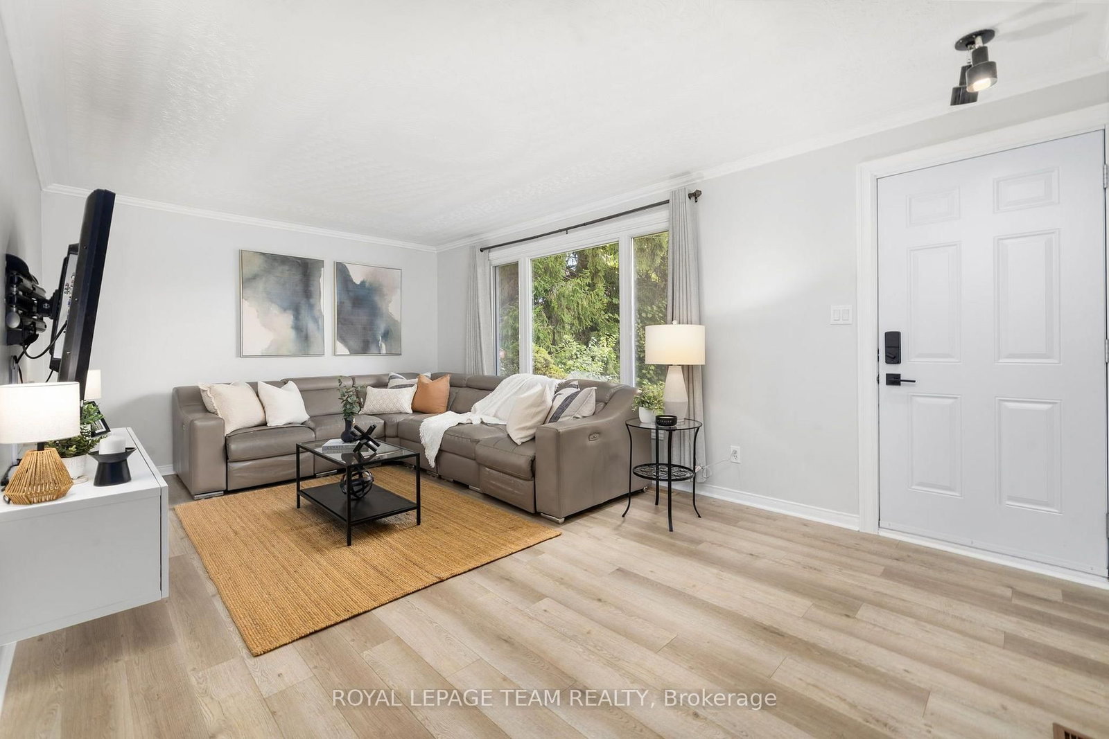 6572 Jack Pine Crescent • Greely, ON photo 4