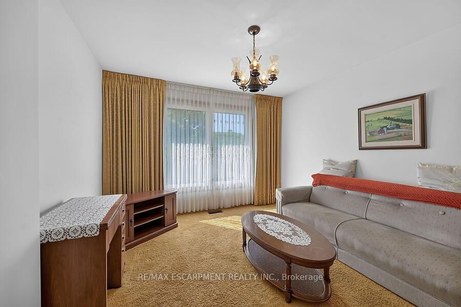 57 Turnbull Road • Hamilton, ON photo 12