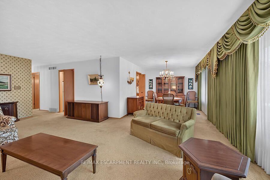 57 Turnbull Road • Hamilton, ON photo 4