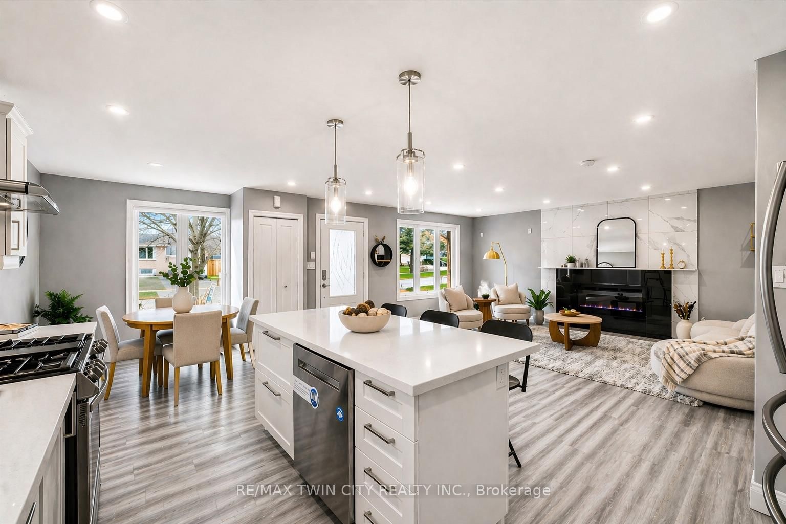 86 Carlyle Drive • Kitchener, ON photo 2