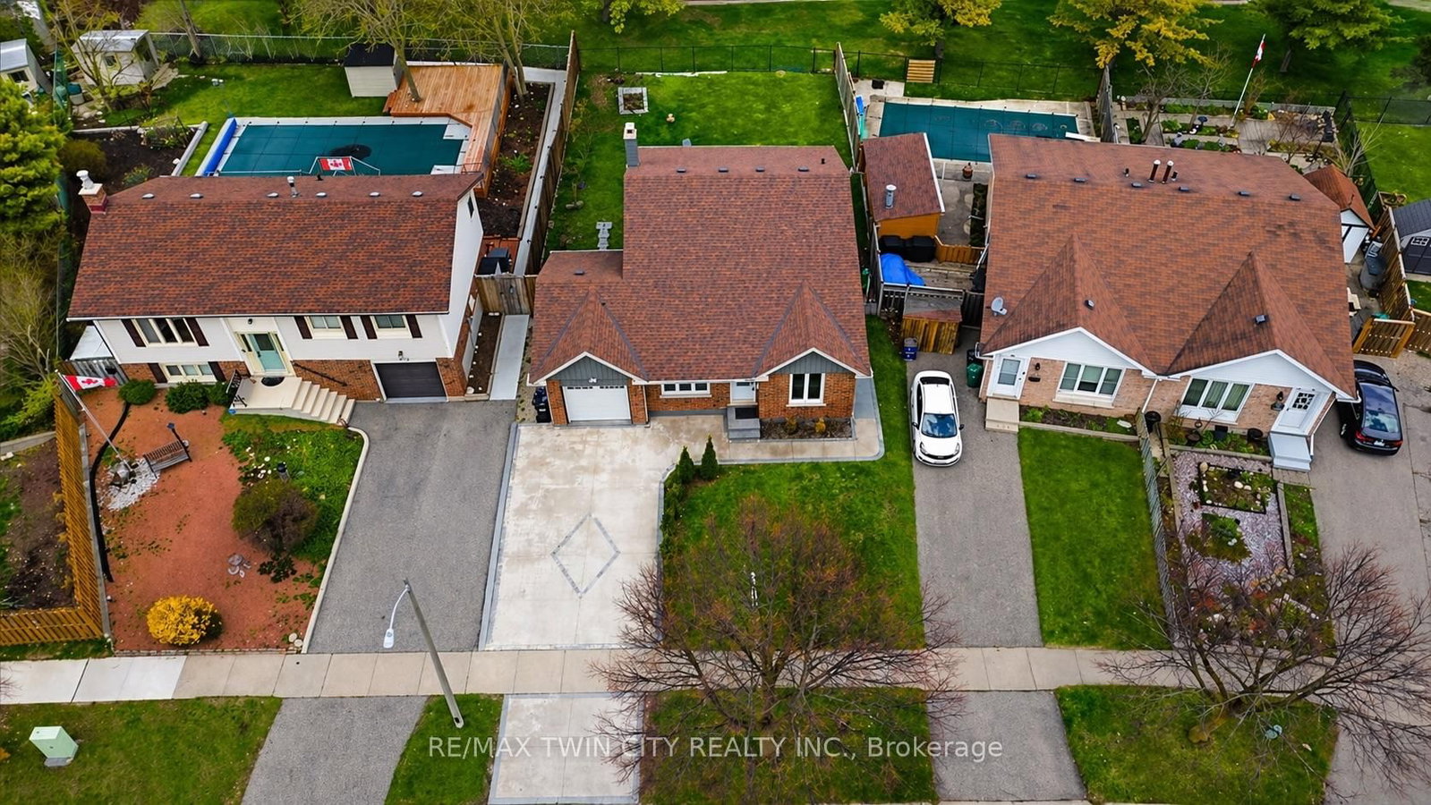 86 Carlyle Drive • Kitchener, ON photo 35