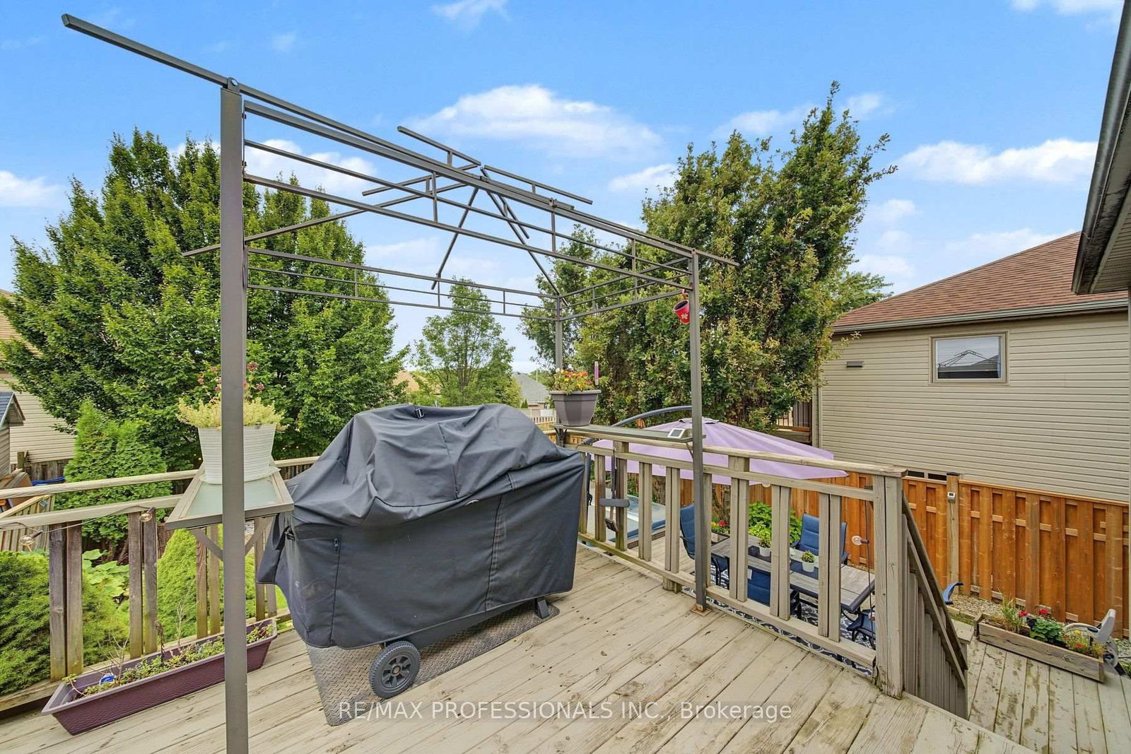 3 Oliver Court • Brantford, ON photo 14