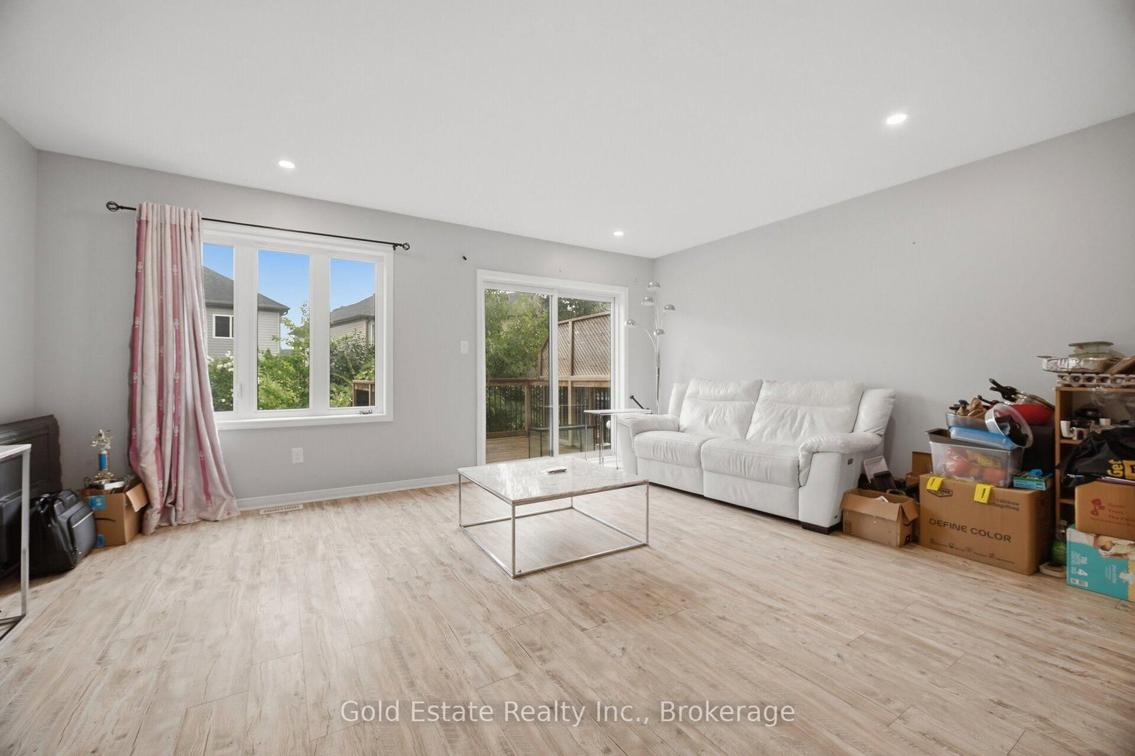 135 HARDCASTLE Drive • #86 • Cambridge, ON photo 14