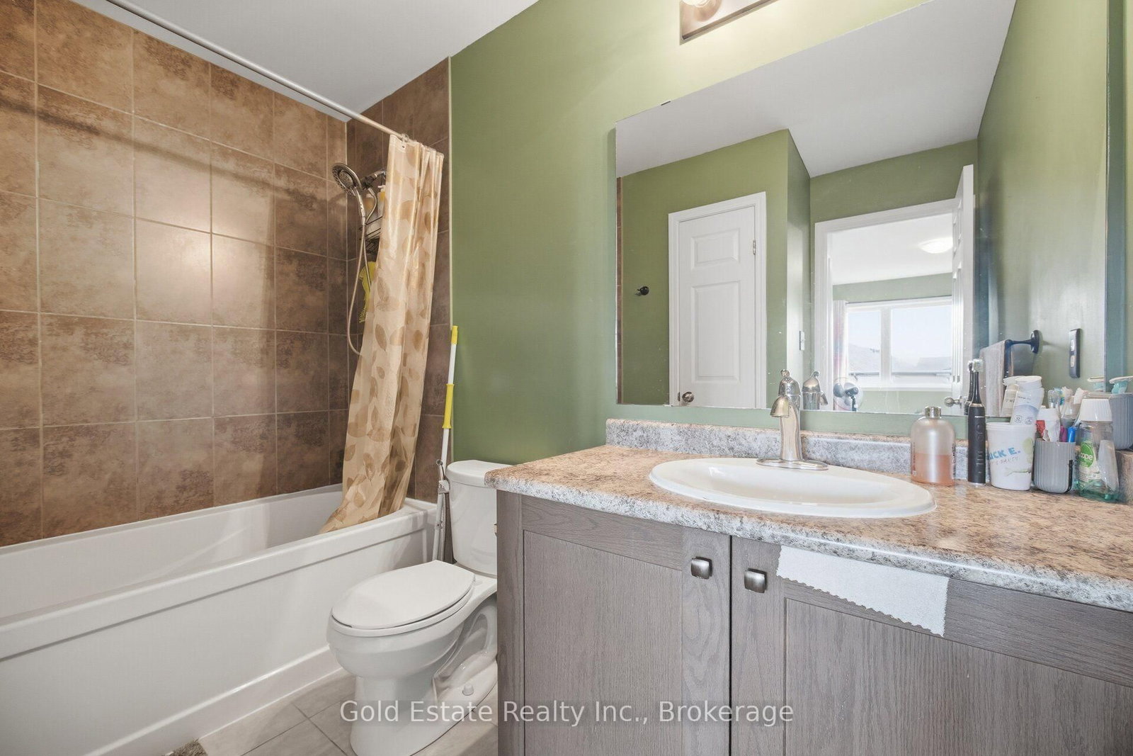 135 HARDCASTLE Drive • #86 • Cambridge, ON photo 22