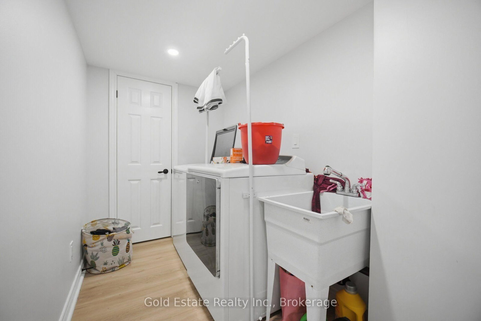 135 HARDCASTLE Drive • #86 • Cambridge, ON photo 33