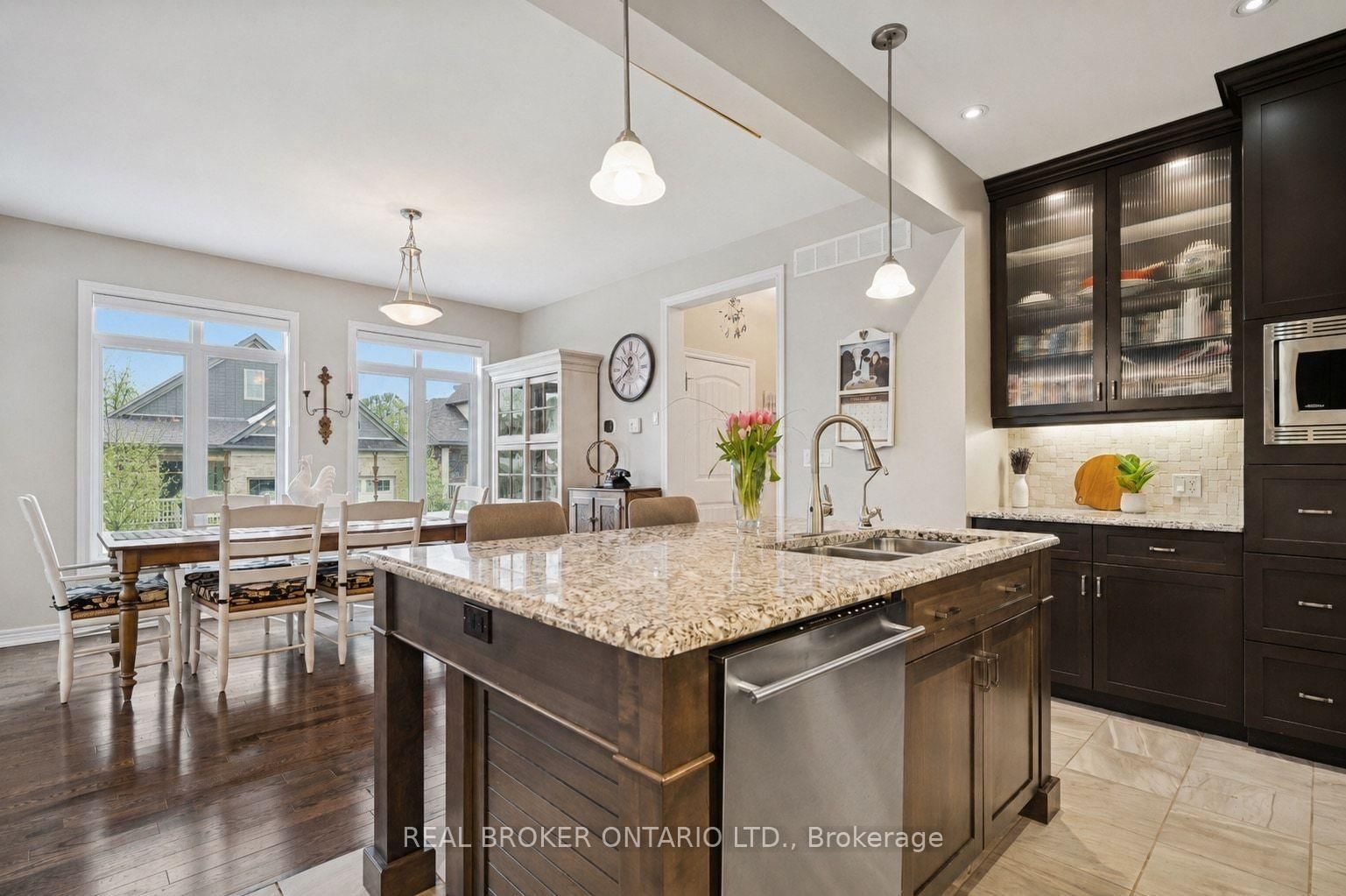 10 Chestnut Drive • Guelph/Eramosa, ON photo 10