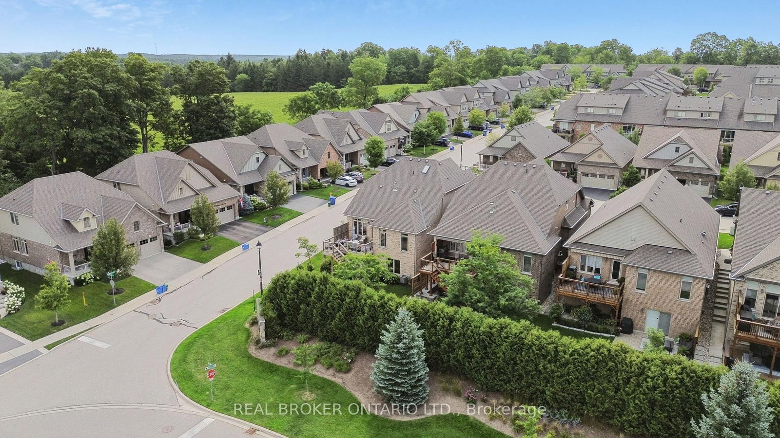 10 Chestnut Drive • Guelph/Eramosa, ON photo 43