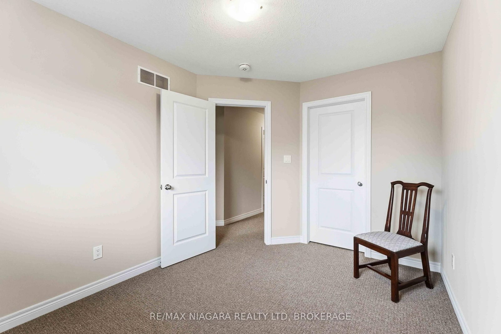 23B Bloomfield Avenue • St. Catharines, ON photo 28