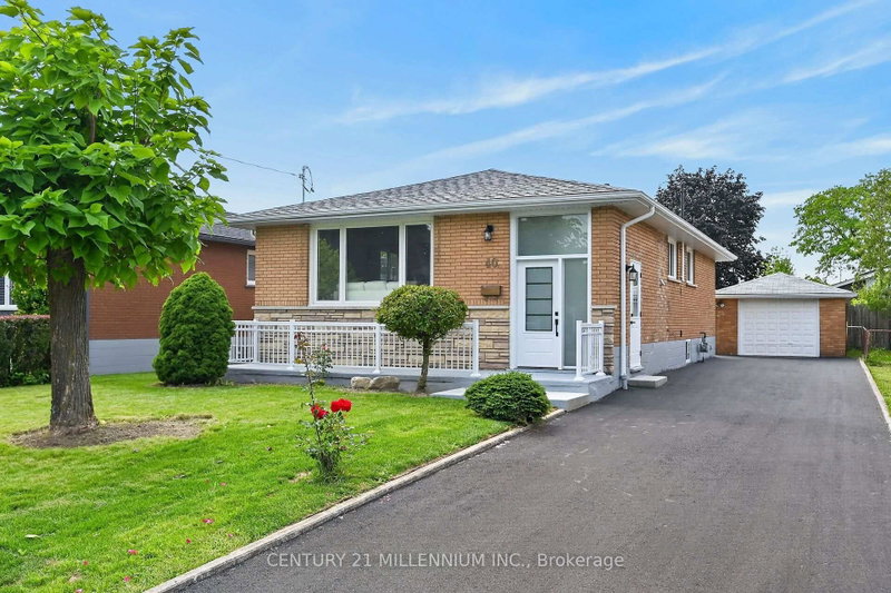 Upper - 40 Purdy Crescent