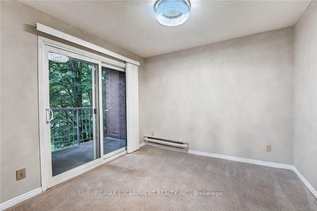 5 Niagara Street • #301 • Grimsby, ON photo 14