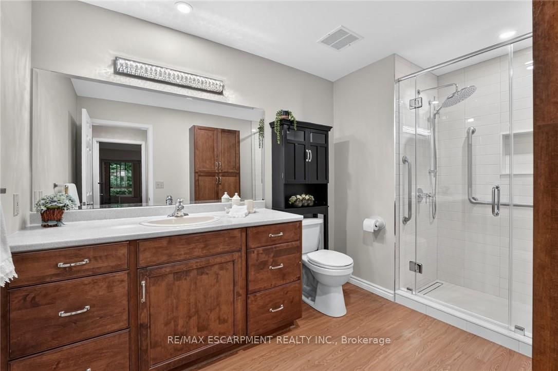 5 Niagara Street • #301 • Grimsby, ON photo 21