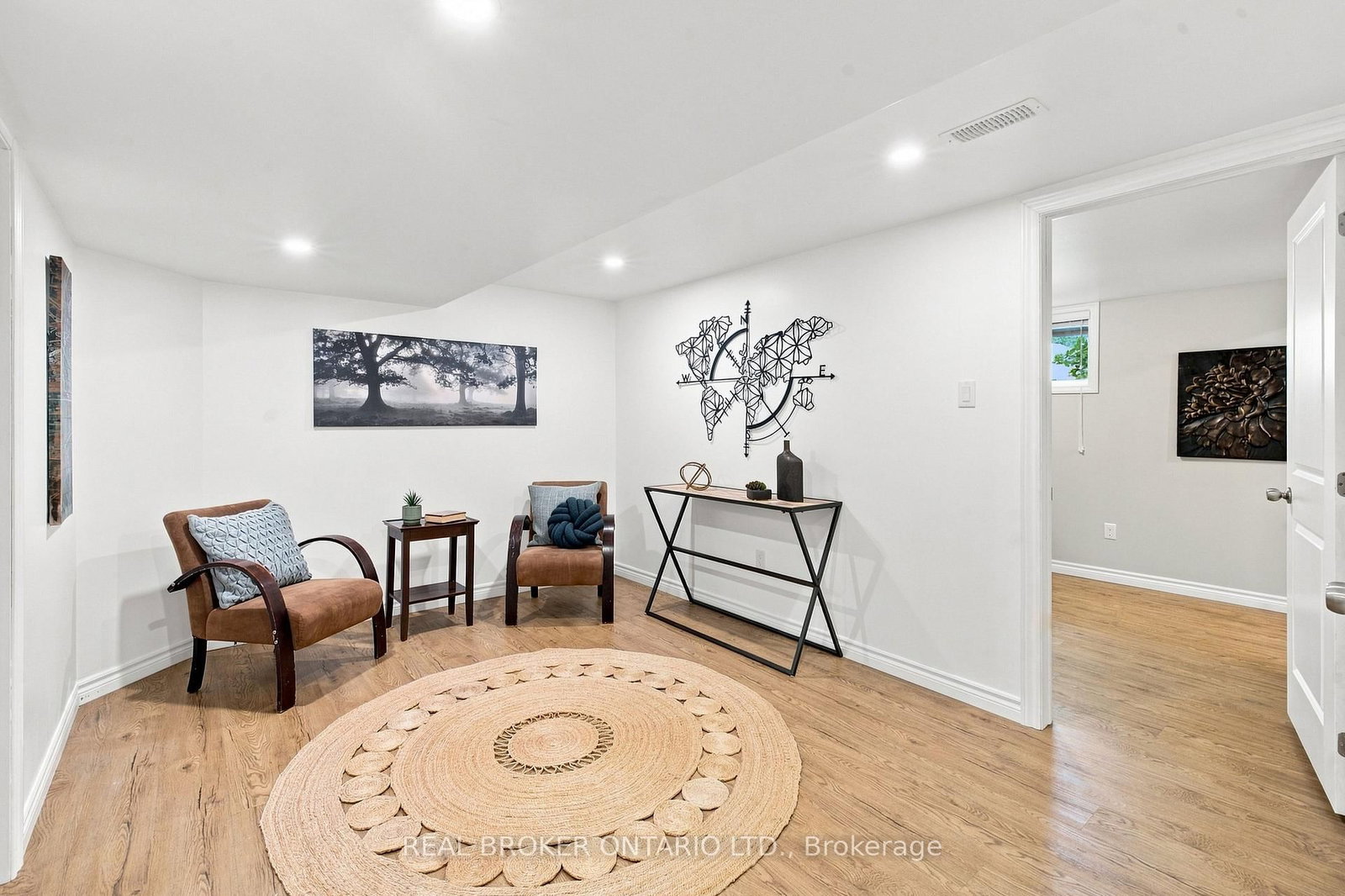 82 Meadowlands Drive W • Ottawa, ON photo 38
