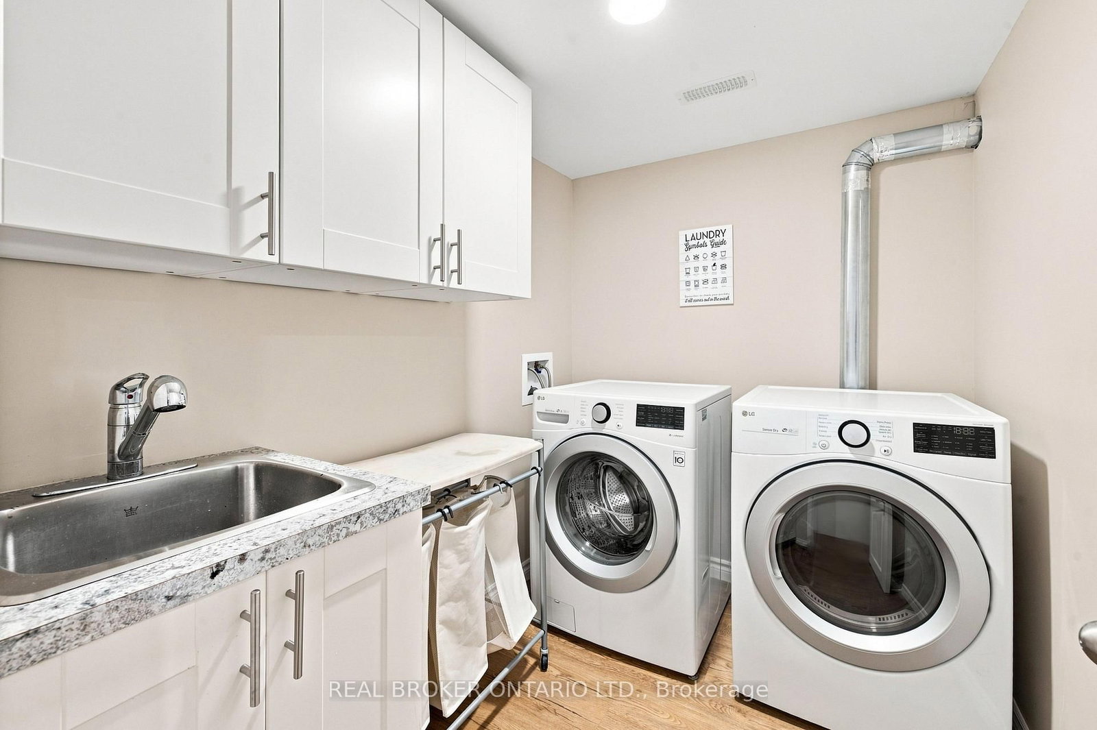 82 Meadowlands Drive W • Ottawa, ON photo 41