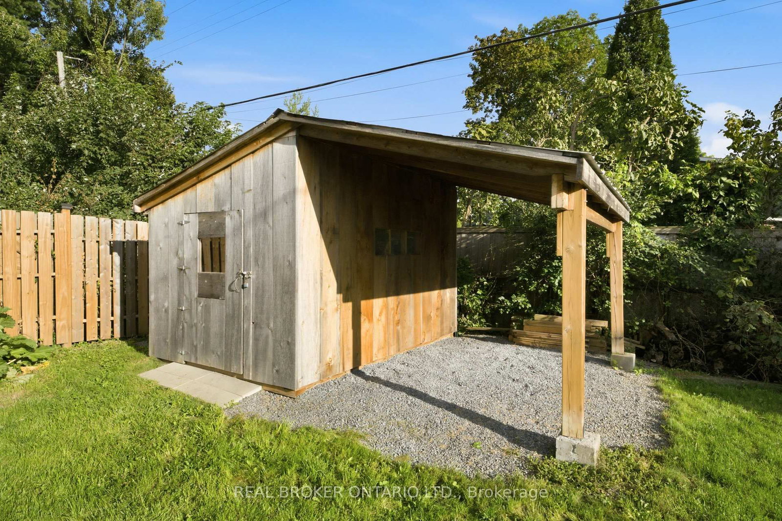 82 Meadowlands Drive W • Ottawa, ON photo 46