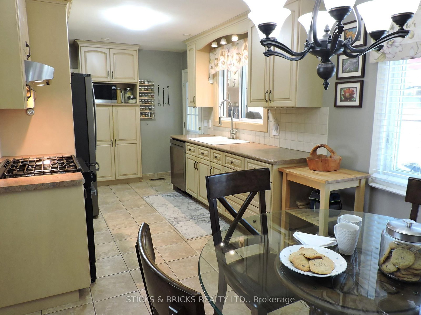 6762 Cherrygrove Road • Niagara Falls, ON photo 12