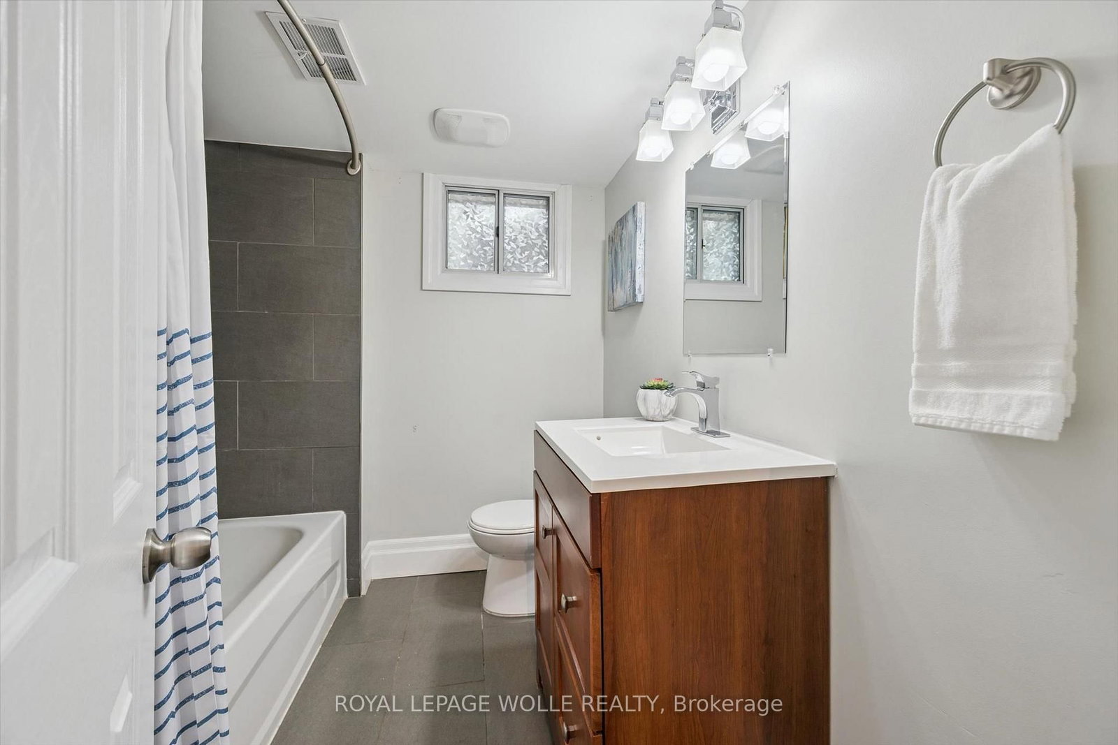 190 East Avenue • Kitchener, ON photo 31