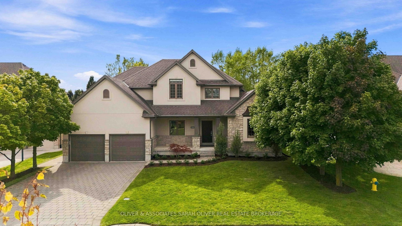 7038 Clayton Walk, London South, photo 1