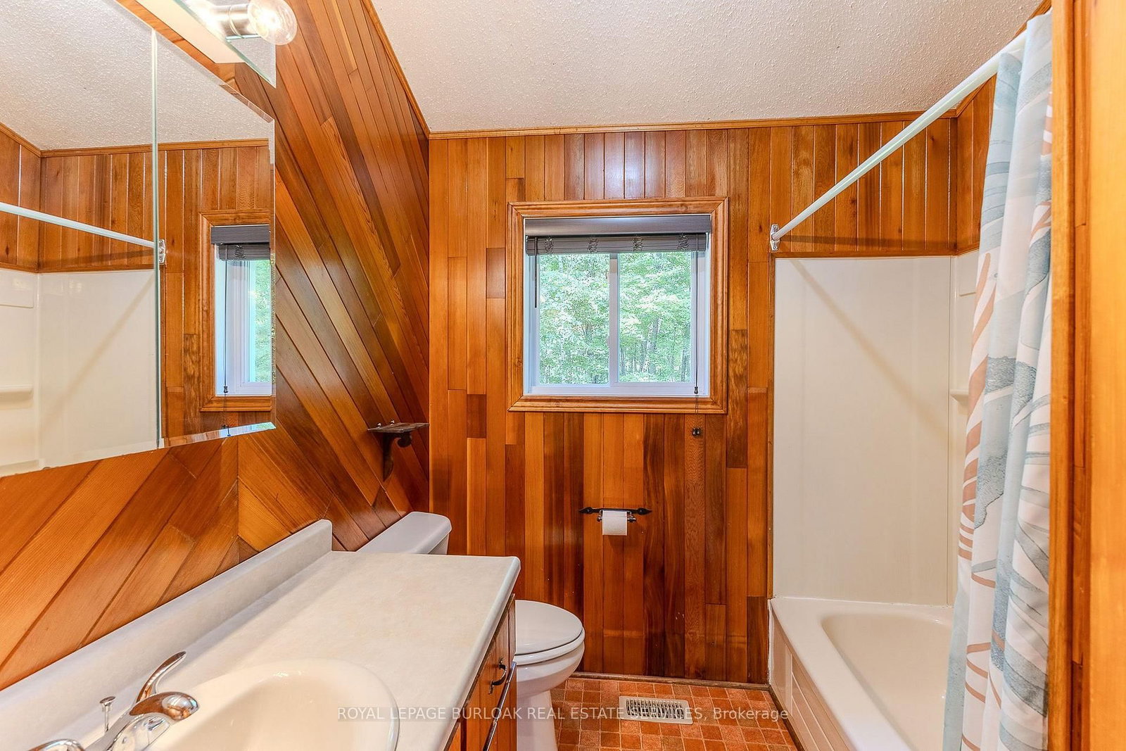 115 Tanners Lane • Magnetawan, ON photo 21