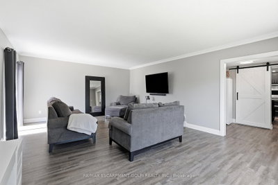 162 Mary Street • Thorold, ON photo 6