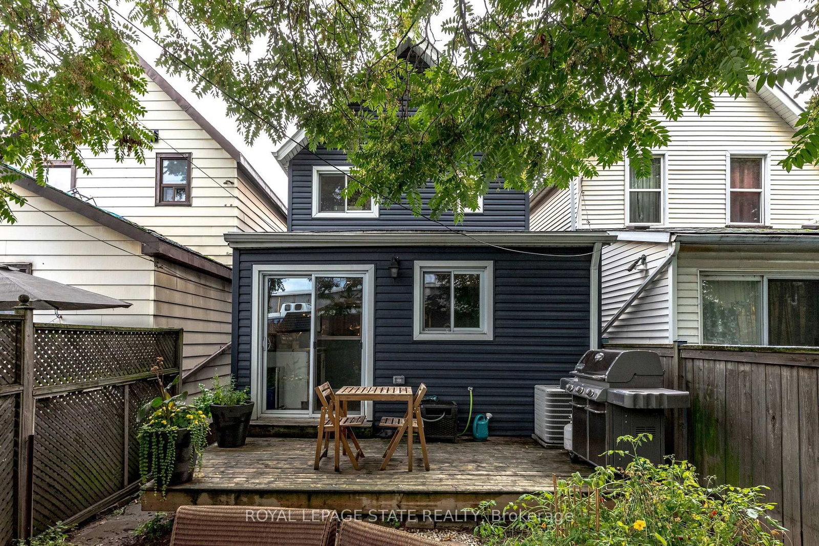 19 Land Street • Hamilton, ON photo 38