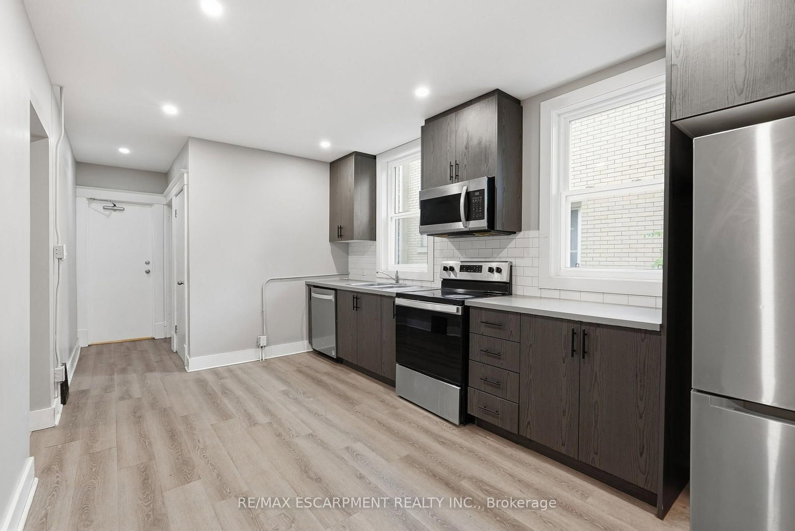 63 Melrose Avenue S • Hamilton, ON photo 10
