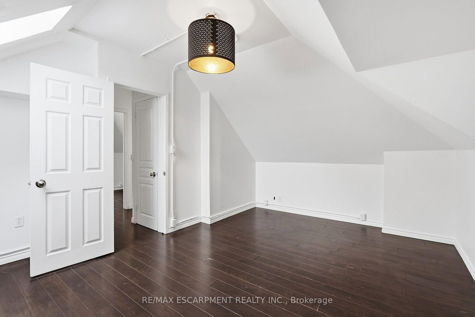 63 Melrose Avenue S • Hamilton, ON photo 28