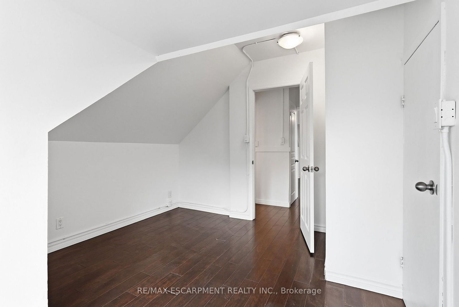 63 Melrose Avenue S • Hamilton, ON photo 33