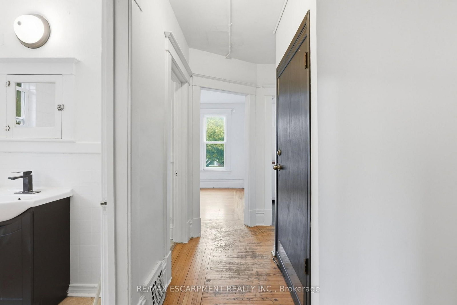 63 Melrose Avenue S • Hamilton, ON photo 38