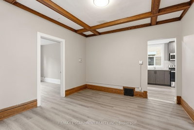 63 Melrose Avenue S • Hamilton, ON photo 8