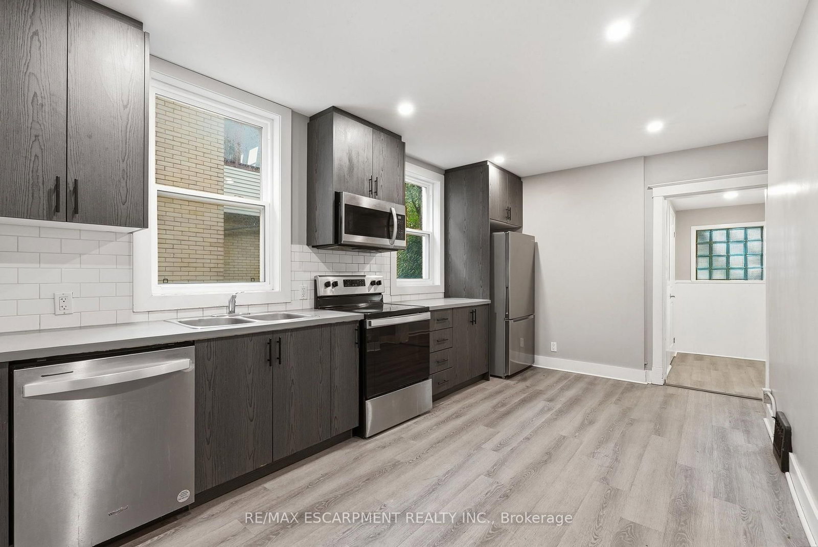 63 Melrose Avenue S • Hamilton, ON photo 9