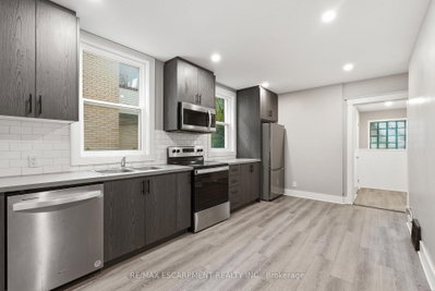 63 Melrose Avenue S • Hamilton, ON photo 9